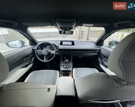 Серый Мазда MX-30, объемом двигателя 0 л и пробегом 115 тыс. км за 13900 $, фото 1 на Automoto.ua