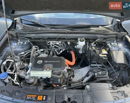 Серый Мазда MX-30, объемом двигателя 0 л и пробегом 58 тыс. км за 14300 $, фото 36 на Automoto.ua
