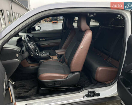 Сірий Мазда MX-30, об'ємом двигуна 0 л та пробігом 42 тис. км за 19500 $, фото 34 на Automoto.ua