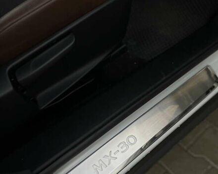 Сірий Мазда MX-30, об'ємом двигуна 0 л та пробігом 42 тис. км за 19500 $, фото 33 на Automoto.ua