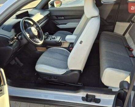 Сірий Мазда MX-30, об'ємом двигуна 0 л та пробігом 119 тис. км за 13600 $, фото 18 на Automoto.ua