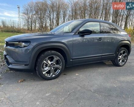 Серый Мазда MX-30, объемом двигателя 0 л и пробегом 58 тыс. км за 14300 $, фото 3 на Automoto.ua