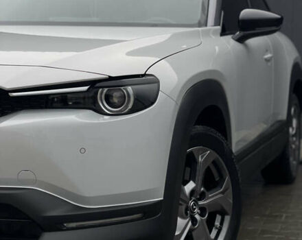 Сірий Мазда MX-30, об'ємом двигуна 0 л та пробігом 42 тис. км за 19500 $, фото 5 на Automoto.ua