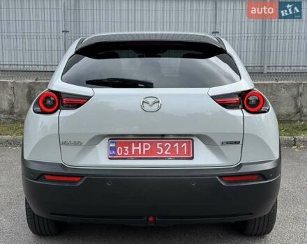 Серый Мазда MX-30, объемом двигателя 0 л и пробегом 115 тыс. км за 13900 $, фото 7 на Automoto.ua