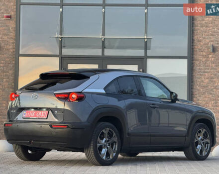 Серый Мазда MX-30, объемом двигателя 0 л и пробегом 89 тыс. км за 13400 $, фото 2 на Automoto.ua