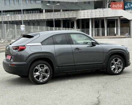 Серый Мазда MX-30, объемом двигателя 0 л и пробегом 22 тыс. км за 15200 $, фото 17 на Automoto.ua