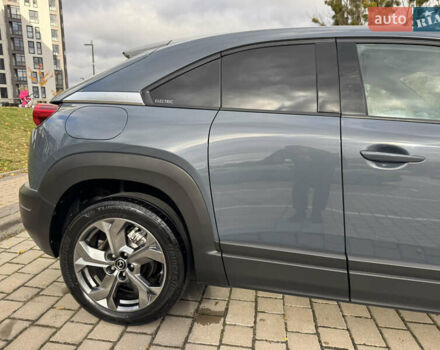 Серый Мазда MX-30, объемом двигателя 0 л и пробегом 43 тыс. км за 14499 $, фото 19 на Automoto.ua