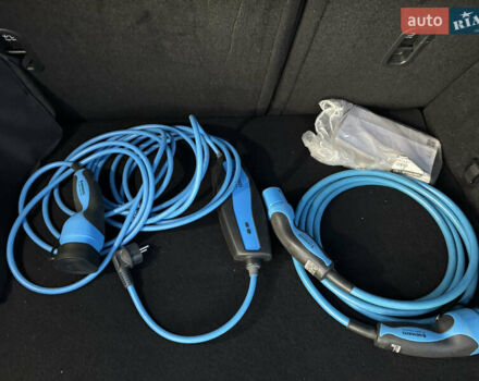 Серый Мазда MX-30, объемом двигателя 0 л и пробегом 89 тыс. км за 13400 $, фото 43 на Automoto.ua