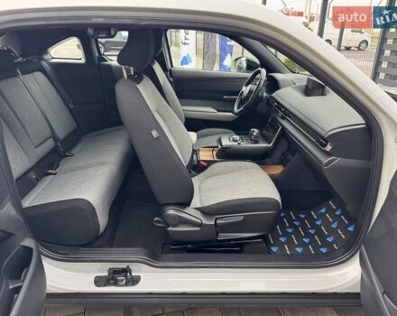 Серый Мазда MX-30, объемом двигателя 0 л и пробегом 65 тыс. км за 14500 $, фото 33 на Automoto.ua