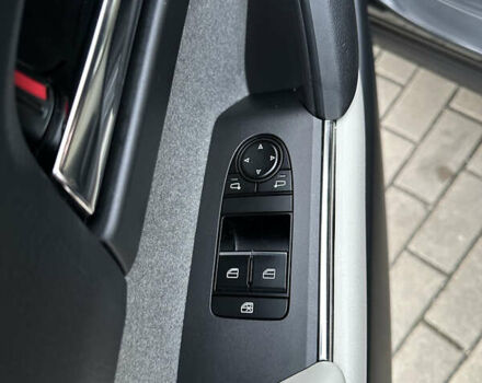 Серый Мазда MX-30, объемом двигателя 0 л и пробегом 39 тыс. км за 14900 $, фото 15 на Automoto.ua