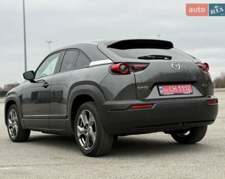Серый Мазда MX-30, объемом двигателя 0 л и пробегом 22 тыс. км за 15200 $, фото 9 на Automoto.ua