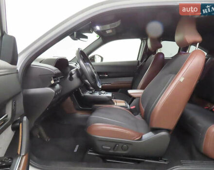 Серый Мазда MX-30, объемом двигателя 0 л и пробегом 44 тыс. км за 14300 $, фото 3 на Automoto.ua