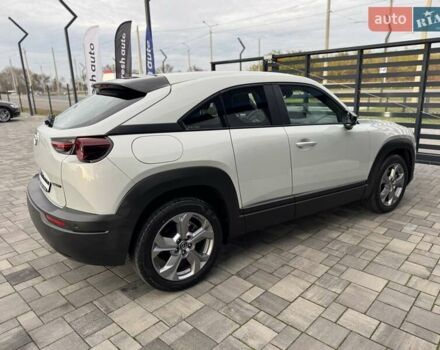 Серый Мазда MX-30, объемом двигателя 0 л и пробегом 65 тыс. км за 14500 $, фото 2 на Automoto.ua