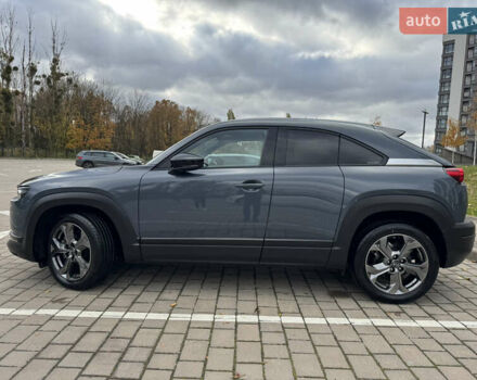 Серый Мазда MX-30, объемом двигателя 0 л и пробегом 43 тыс. км за 14499 $, фото 6 на Automoto.ua