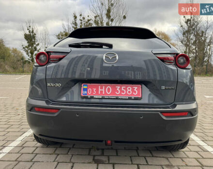 Серый Мазда MX-30, объемом двигателя 0 л и пробегом 43 тыс. км за 14499 $, фото 12 на Automoto.ua