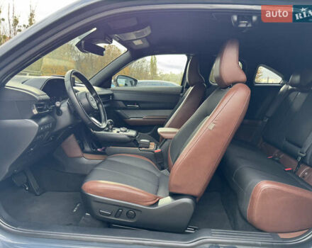 Серый Мазда MX-30, объемом двигателя 0 л и пробегом 43 тыс. км за 14499 $, фото 35 на Automoto.ua