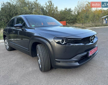 Сірий Мазда MX-30, об'ємом двигуна 0 л та пробігом 38 тис. км за 15400 $, фото 3 на Automoto.ua