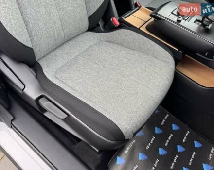 Серый Мазда MX-30, объемом двигателя 0 л и пробегом 65 тыс. км за 14500 $, фото 36 на Automoto.ua