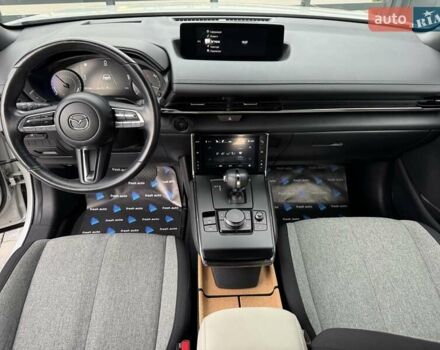Серый Мазда MX-30, объемом двигателя 0 л и пробегом 65 тыс. км за 14500 $, фото 3 на Automoto.ua
