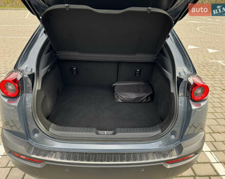 Серый Мазда MX-30, объемом двигателя 0 л и пробегом 43 тыс. км за 14499 $, фото 91 на Automoto.ua