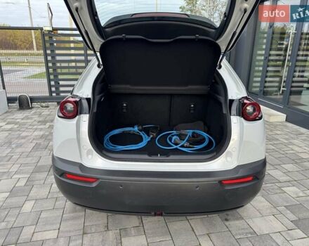 Серый Мазда MX-30, объемом двигателя 0 л и пробегом 65 тыс. км за 14500 $, фото 31 на Automoto.ua