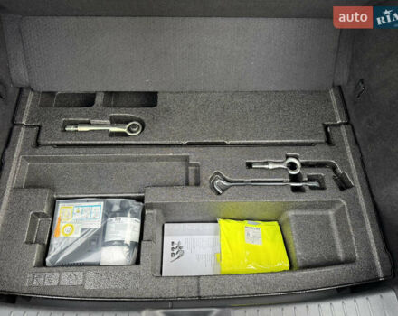 Серый Мазда MX-30, объемом двигателя 0 л и пробегом 43 тыс. км за 14499 $, фото 96 на Automoto.ua