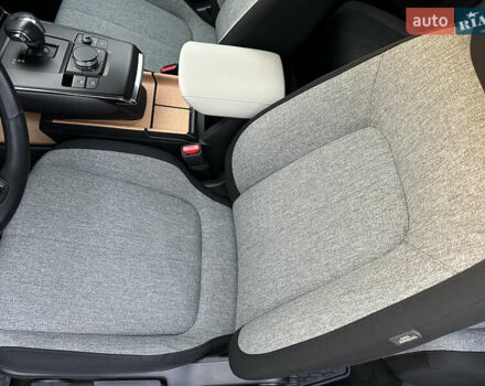 Серый Мазда MX-30, объемом двигателя 0 л и пробегом 39 тыс. км за 14900 $, фото 18 на Automoto.ua