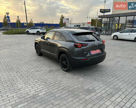 Серый Мазда MX-30, объемом двигателя 0 л и пробегом 39 тыс. км за 14900 $, фото 3 на Automoto.ua