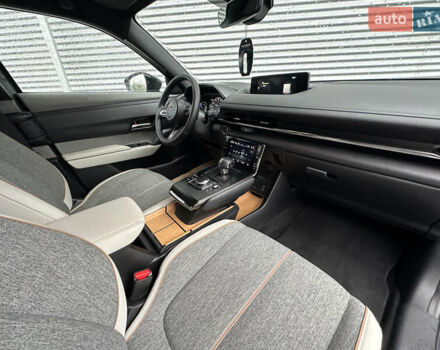 Серый Мазда MX-30, объемом двигателя 0 л и пробегом 85 тыс. км за 14500 $, фото 25 на Automoto.ua