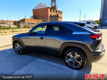 Мазда MX-30 2020 в Ужгороде на Automoto.ua Серый Мазда MX-30, объемом двигателя 0 л и пробегом 81 тыс. км за 19500 $, фото 1 на Automoto.ua