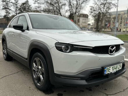 Серый Мазда MX-30, объемом двигателя 0 л и пробегом 68 тыс. км за 16000 $, фото 1 на Automoto.ua