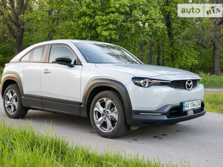 Мазда MX-30 2020 в Харькове на Automoto.ua Серый Мазда MX-30, объемом двигателя 0 л и пробегом 17 тыс. км за 22653 $, фото 1 на Automoto.ua