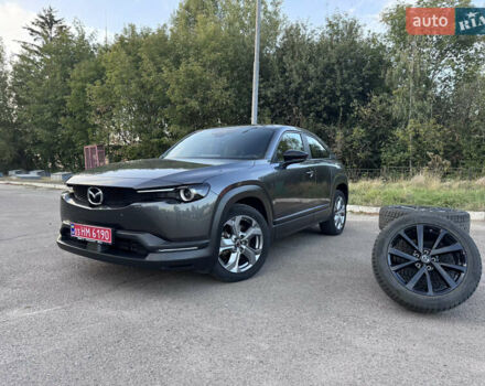 Серый Мазда MX-30, объемом двигателя 0 л и пробегом 38 тыс. км за 15400 $, фото 1 на Automoto.ua