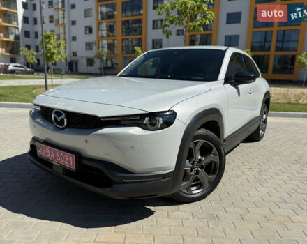 Серый Мазда MX-30, объемом двигателя 0 л и пробегом 39 тыс. км за 15200 $, фото 1 на Automoto.ua