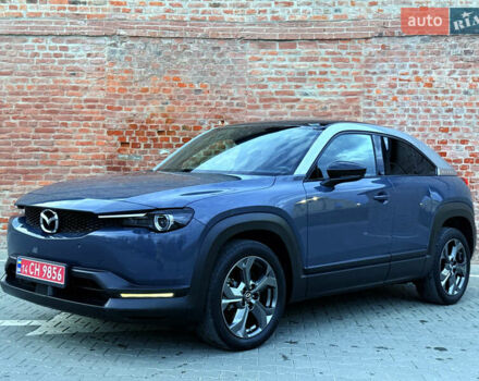 Синий Мазда MX-30, объемом двигателя 0 л и пробегом 55 тыс. км за 14750 $, фото 6 на Automoto.ua