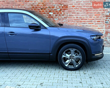 Синий Мазда MX-30, объемом двигателя 0 л и пробегом 55 тыс. км за 14750 $, фото 20 на Automoto.ua