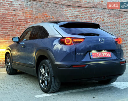 Синий Мазда MX-30, объемом двигателя 0 л и пробегом 55 тыс. км за 14750 $, фото 26 на Automoto.ua