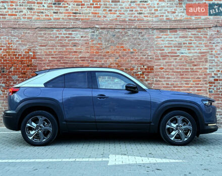 Синий Мазда MX-30, объемом двигателя 0 л и пробегом 55 тыс. км за 14750 $, фото 19 на Automoto.ua