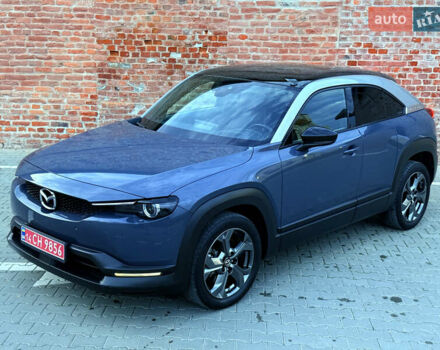 Синий Мазда MX-30, объемом двигателя 0 л и пробегом 55 тыс. км за 14750 $, фото 5 на Automoto.ua