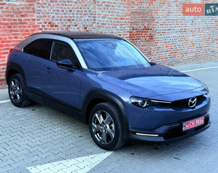 Синий Мазда MX-30, объемом двигателя 0 л и пробегом 55 тыс. км за 14750 $, фото 4 на Automoto.ua