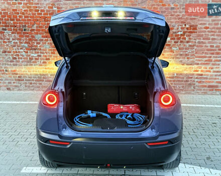 Синий Мазда MX-30, объемом двигателя 0 л и пробегом 55 тыс. км за 14750 $, фото 32 на Automoto.ua