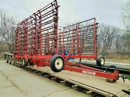 МакФарлейн Другая 2003 у Звенигородка на Automoto.ua Червоний МакФарлейн Другая, об'ємом двигуна 0 л та пробігом 0 тис. км за 31030 $, фото 1 на Automoto.ua