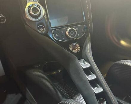 Оранжевый МакЛарен 765, объемом двигателя 3.99 л и пробегом 2 тыс. км за 484068 $, фото 12 на Automoto.ua