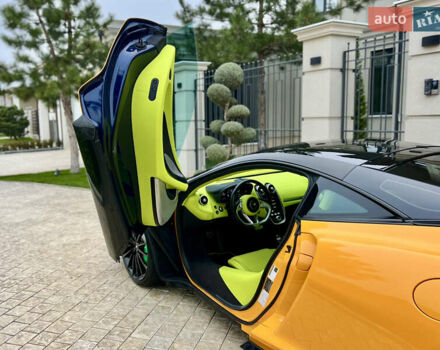 Желтый МакЛарен GT, объемом двигателя 3.99 л и пробегом 38 тыс. км за 180000 $, фото 33 на Automoto.ua
