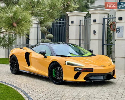 Желтый МакЛарен GT, объемом двигателя 3.99 л и пробегом 38 тыс. км за 180000 $, фото 24 на Automoto.ua
