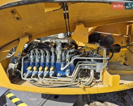 Желтый Мекалак 12MXT, объемом двигателя 3.2 л и пробегом 1 тыс. км за 37000 $, фото 2 на Automoto.ua