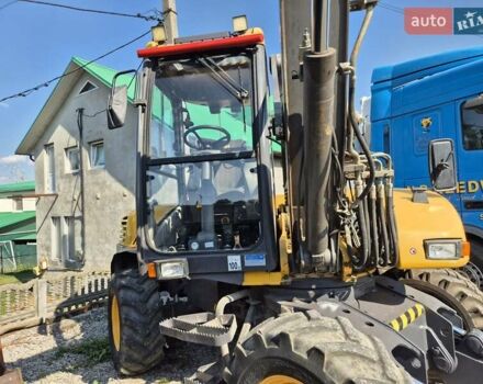 Желтый Мекалак 12MXT, объемом двигателя 3.2 л и пробегом 1 тыс. км за 37000 $, фото 4 на Automoto.ua