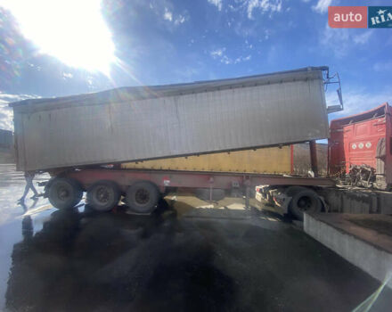 Красный Майрлинг МСК, объемом двигателя 0 л и пробегом 100 тыс. км за 12300 $, фото 1 на Automoto.ua