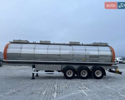 Серый Менчи СЛ, объемом двигателя 0 л и пробегом 0 тыс. км за 27008 $, фото 3 на Automoto.ua