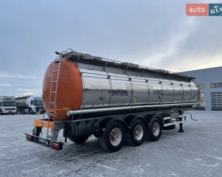 Серый Менчи СЛ, объемом двигателя 0 л и пробегом 0 тыс. км за 27008 $, фото 9 на Automoto.ua